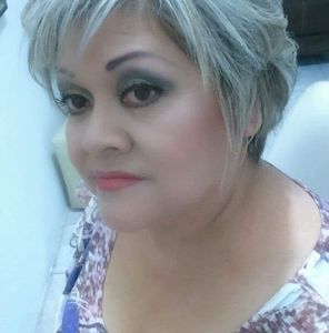 Meet your Posher, Elisa